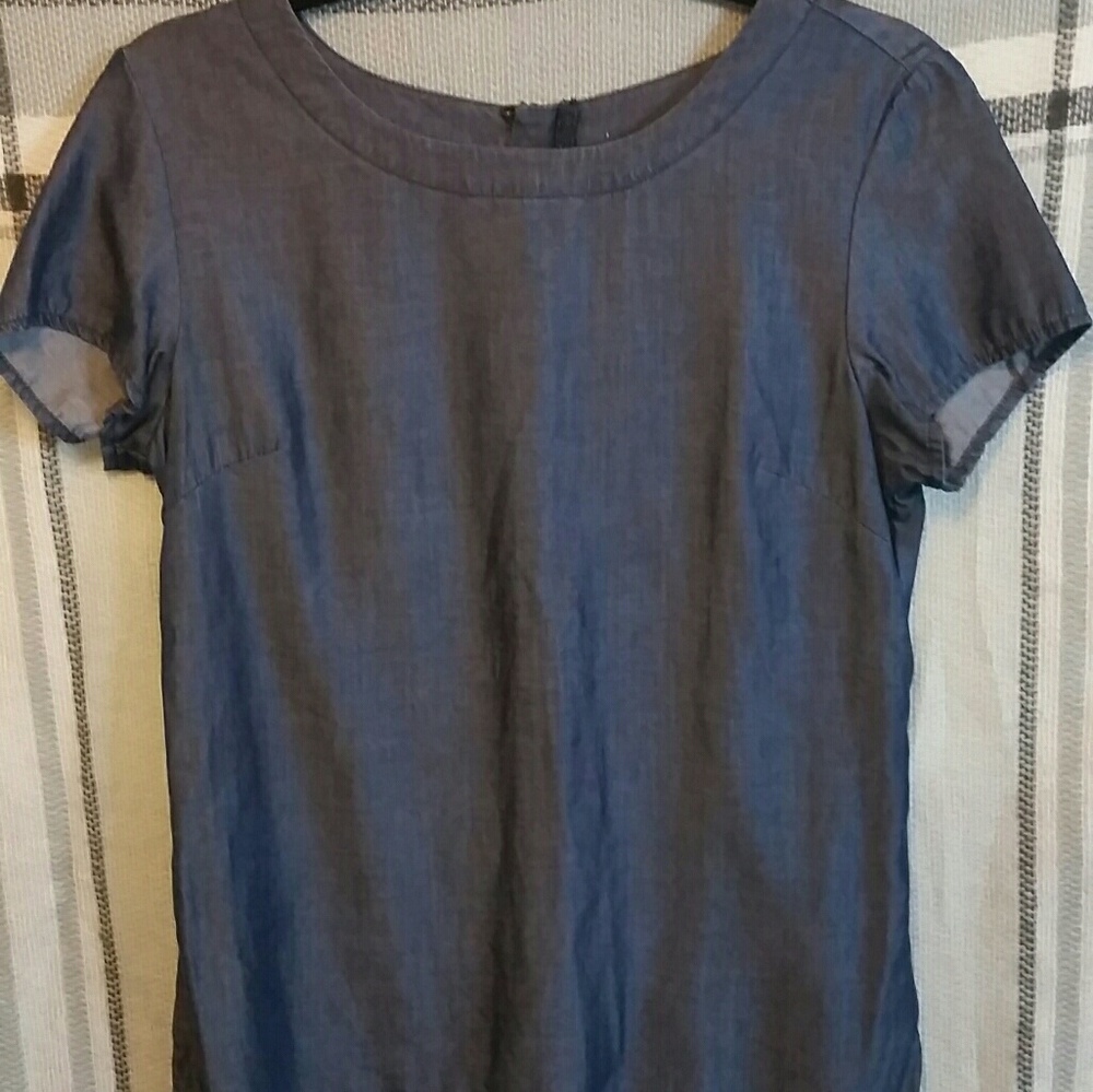 Banana Republic heritage blue blouse